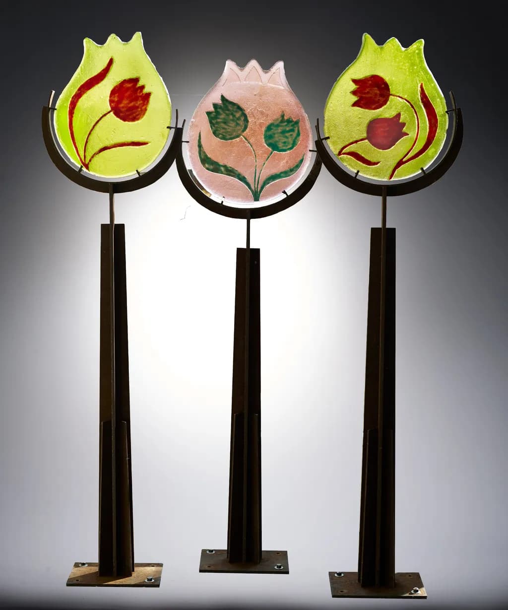 Marlene Rose, 3 Tulips